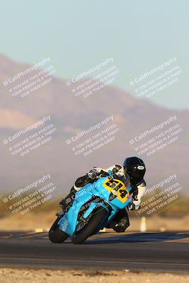 media/Dec-07-2024-CVMA (Sat) [[21c5f1ef85]]/Race 13-Amateur Supersport Middleweight/